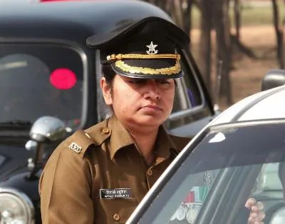 Mitali Madhumita - The first woman gallantry award winning Army officer gets permanent commission as officers in the Indian army