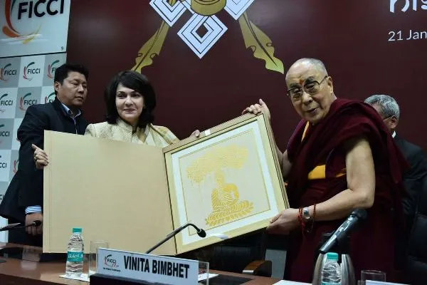 Dalai Lama meets Vinita Bimbhet 1