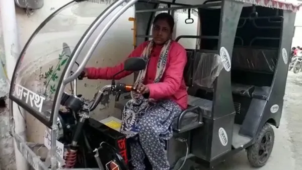 Gulista Ansari - Dehradun's first female e-rickshaw driver