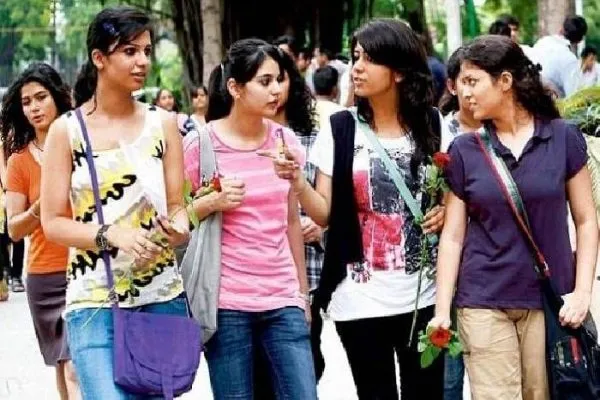 women in engineering, sexist remarks college, MBBS Undergraduate Exams,lucknow university shorts notice, UPSC Exams Age Limit, university students COVID-19, college life independence, adulthood, Universities West Bengal