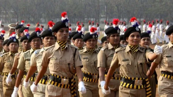 Delhi Police Women Officers ,Women Delhi police officers