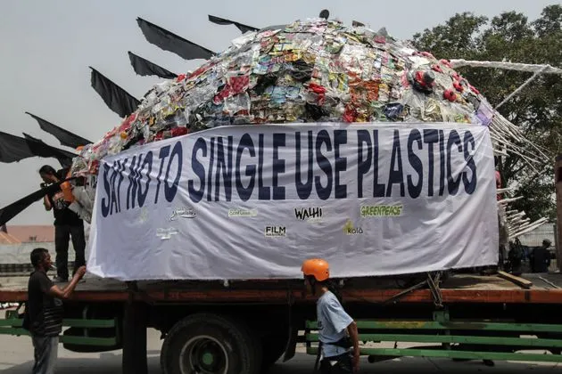 Single Use Plastics, Say No To Single Use Plastics