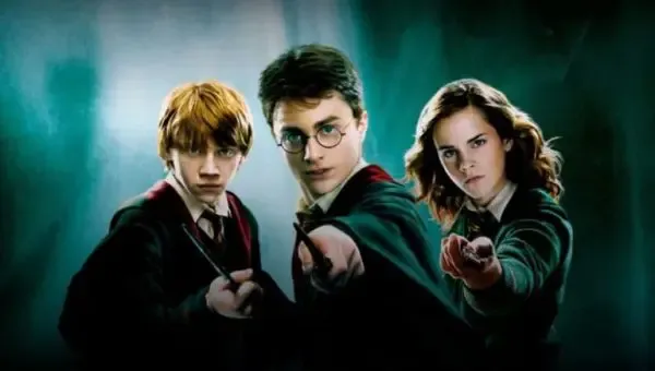 Return to Hogwarts, Daniel Radcliffe Reading Harry Potter