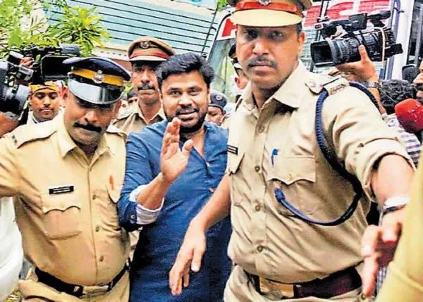 2017 sexual assault case ,kerala actor sex assault case ,actor dileep moves to kerala HC ,Actor Dileep Case