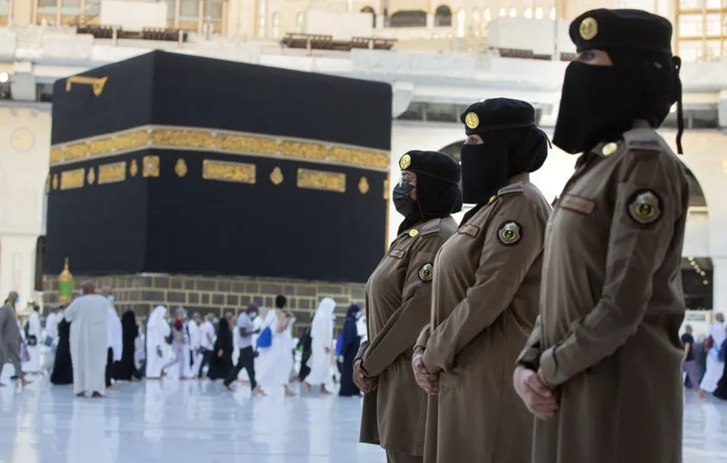 In A 1st, Mecca Women Soldiers To Stand In Guard During Haj: Report