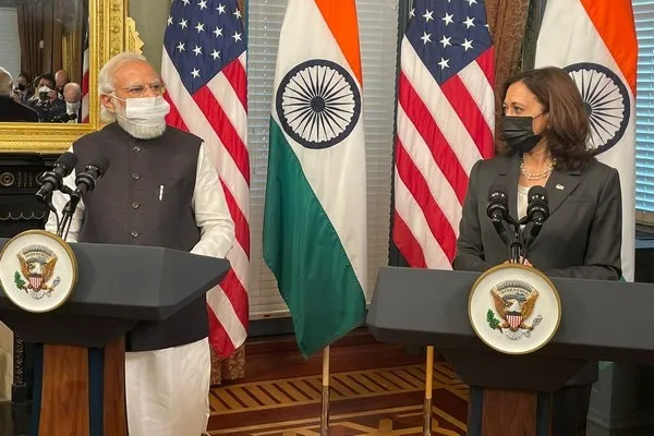 PM Modi And Kamala Harris Meeting, Modi Meets Kamala Harris, Modi praises Kamala Harris