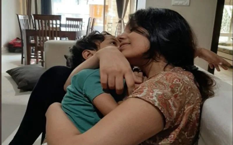 Ambica Aggarwal, Real-life Single mothers