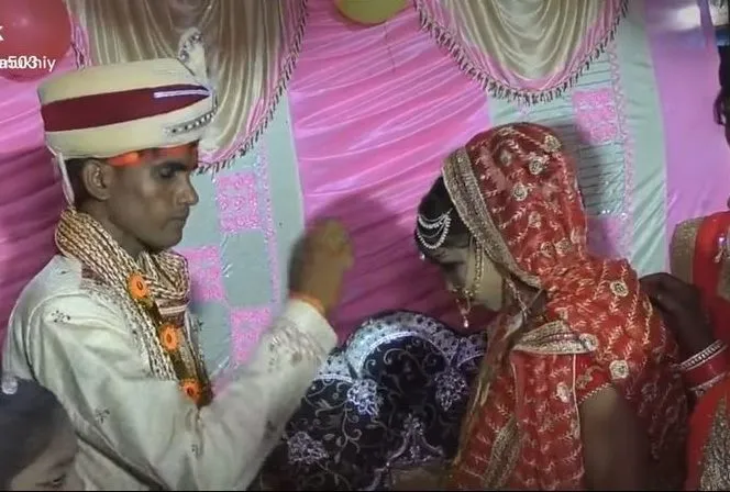 Groom slaps bride viral video ,groom slaps wife viral video, groom slaps bride during wedding