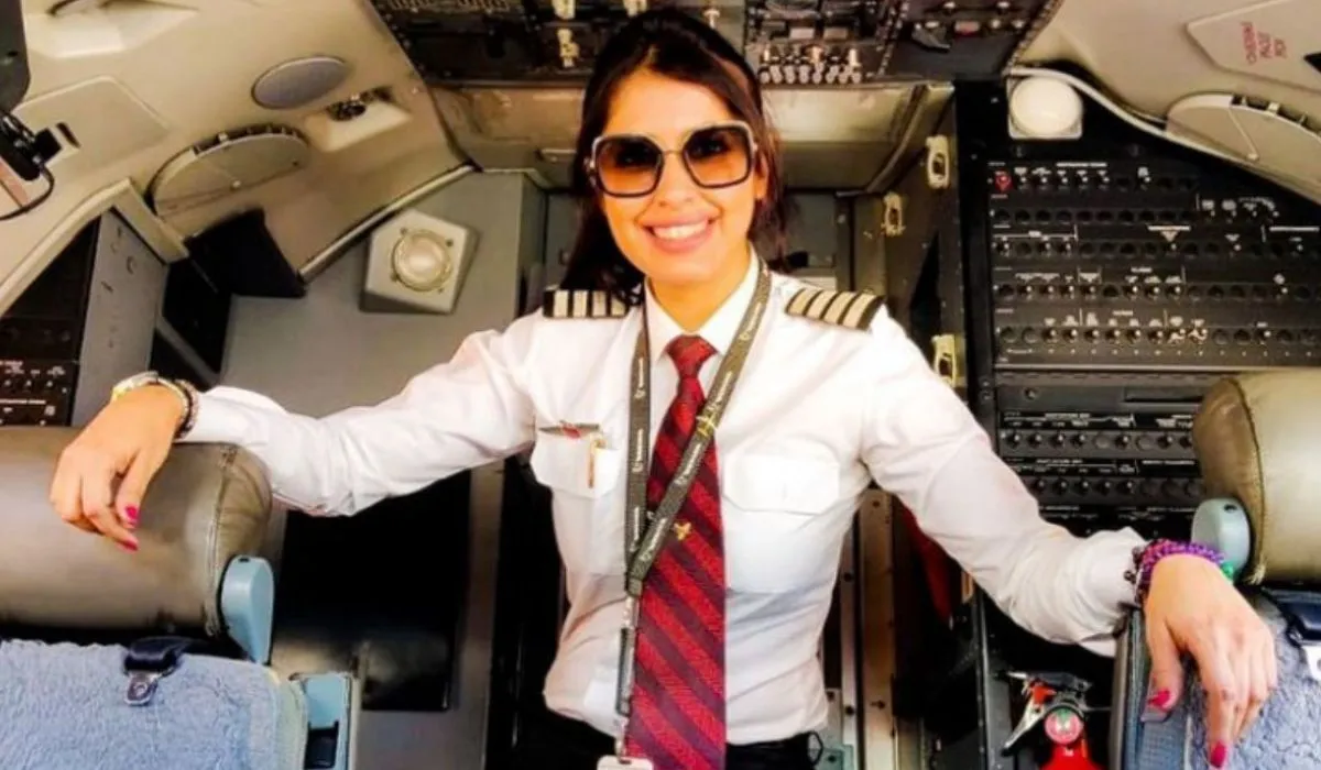 Monica Khanna Wiki Bio. pilot monica khanna, Who Is Captain Monica Khanna, Indian Female Commercial Pilots