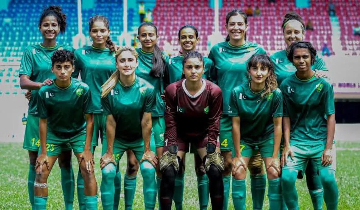 pak women football team