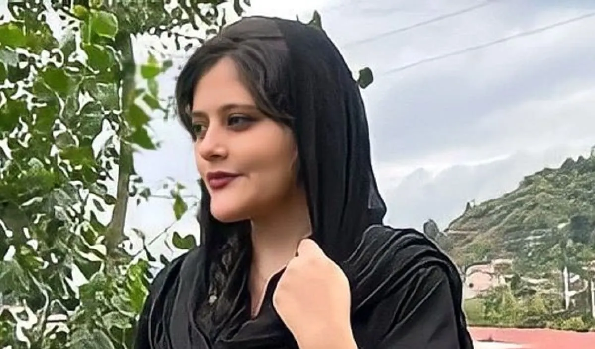 Iranian Woman Dies